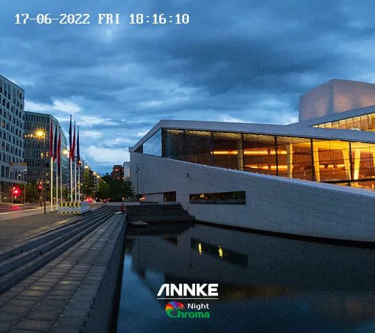 Noční záběr s NightChroma – plně barevný obraz